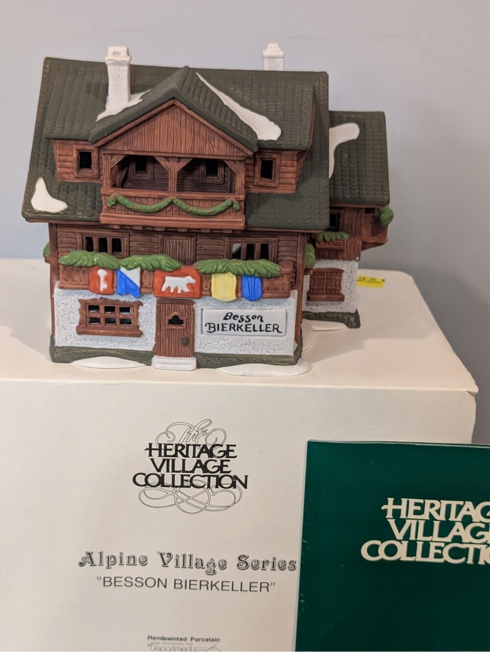 Department 56 Alpine Village Besson Bierkeller 6540-4 Original Box